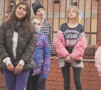 Warsaw children star in hip-hop video