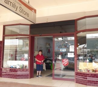 Broken Hill volunteers form a close-knit 'family'