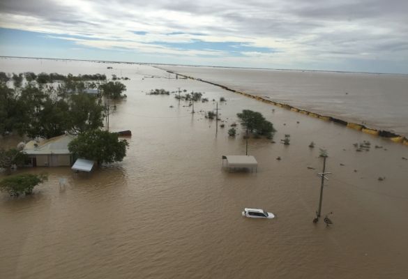 Queensland farmers face devastating flood damage