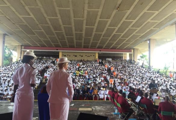 World leaders celebrate a decade of Army ministry with joyful Angolans
