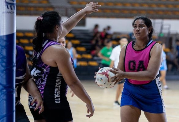 Netball star Lara shooting goals for God