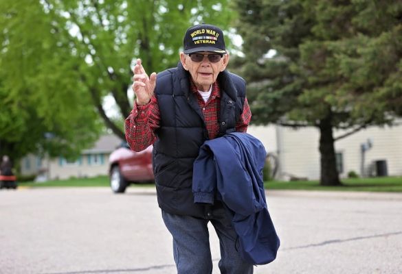 US war veteran strides past 100 with honour