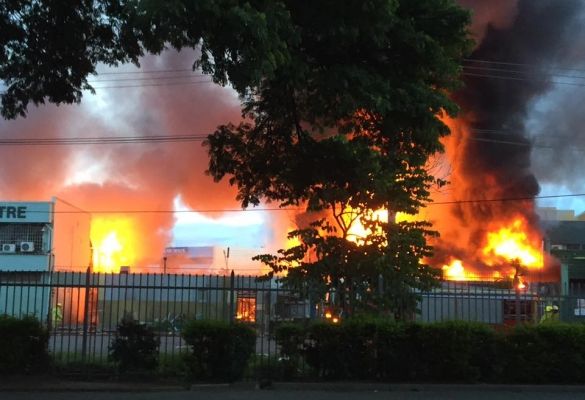 Fires, looting, gunshots outside Salvos THQ in Port Moresby