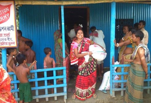 The Salvation Army provides essentials to flood-hit communities in Bangladesh