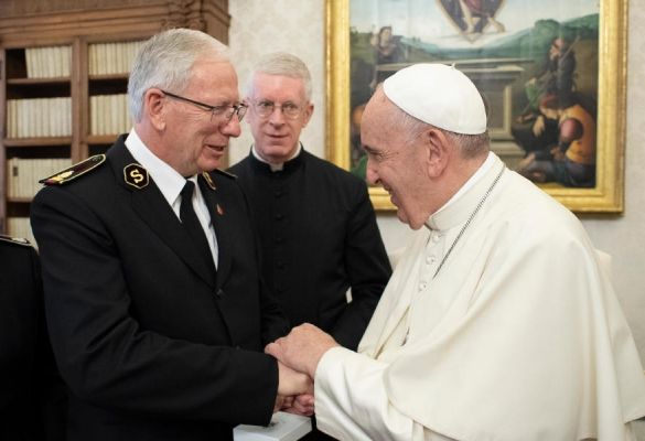 General Peddle meets with Pope Francis