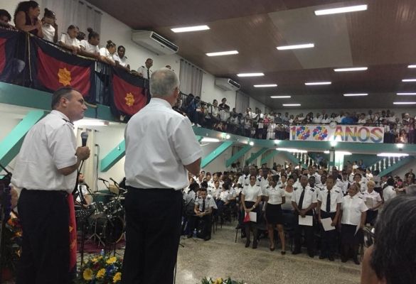 Cubans celebrate 100 years with 100 new soldiers
