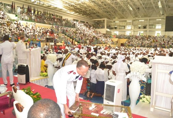 General Cox enrols hundreds of soldiers in the Republic of Congo during the 80 years anniversary celebration