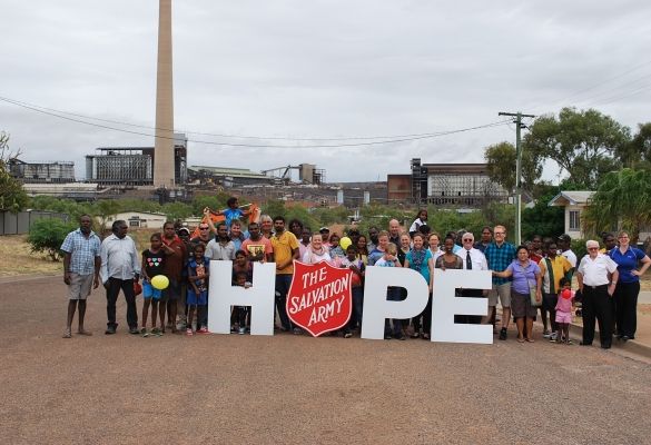 Volunteers keep Army on the march in Mount Isa 