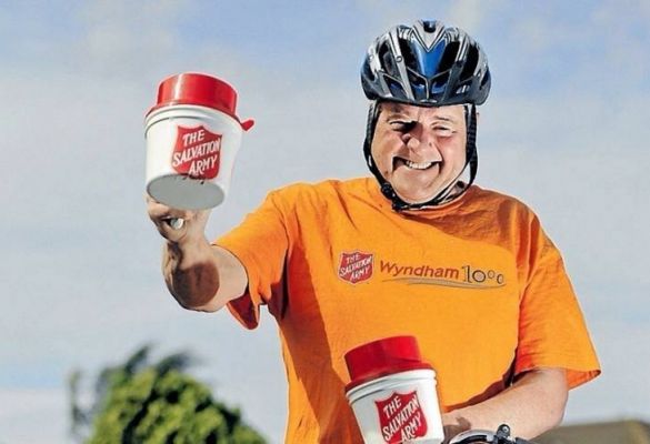 EVERYDAY SALVO: Les lasts the distance for the Salvos