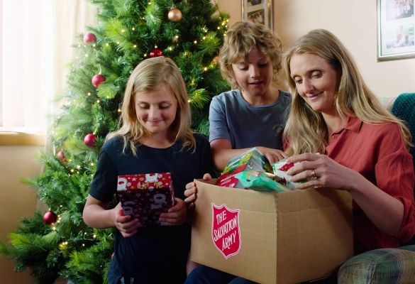 Christmas commercial set to air