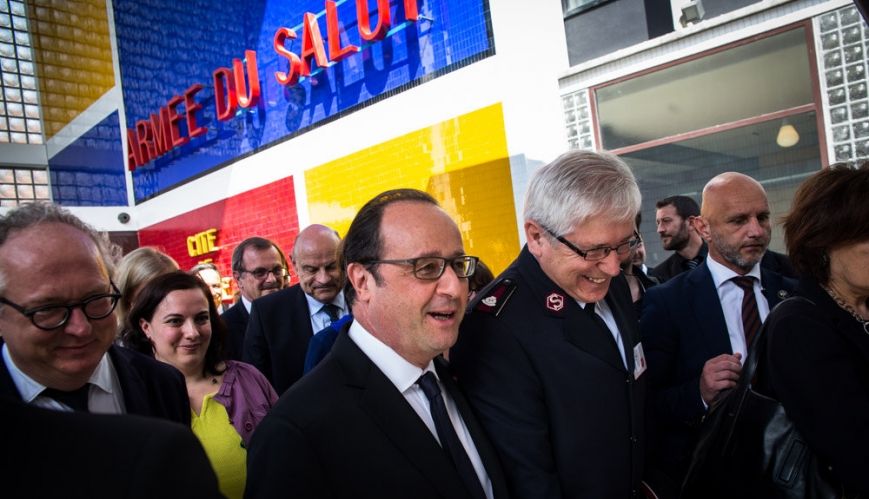 President Hollande reopens Salvation Army centre in Paris