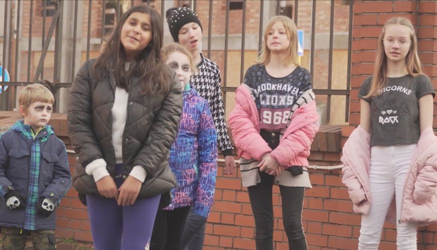 Warsaw children star in hip-hop video