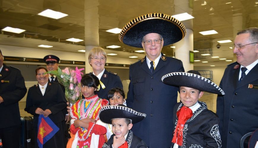 General Cox leads 80th anniversary celebrations in Mexico