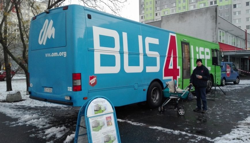 Slovakians jump on The Salvation Army's 'Bus4Life'