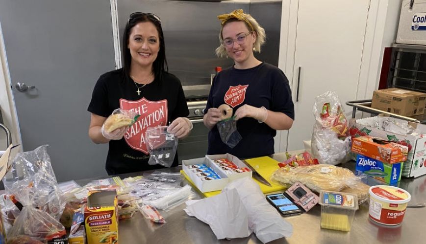 Park lunches packed with love and kindness