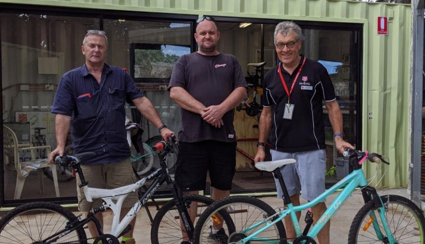 Bikes and lives turned around in recycling venture 