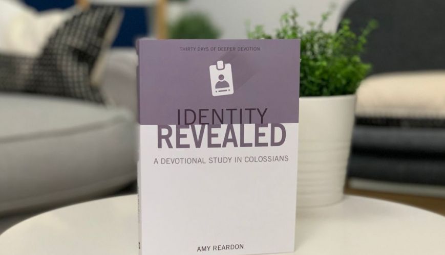 Book review: Identity revealed by Amy Reardon