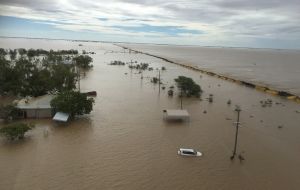 Queensland farmers face devastating flood damage