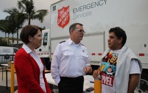 National leaders' visit to flood zone a boost for Salvo workers