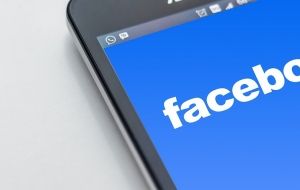 How should a Christian use Facebook?