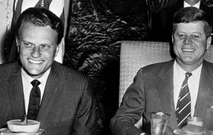 Book Review: A prophet with honor