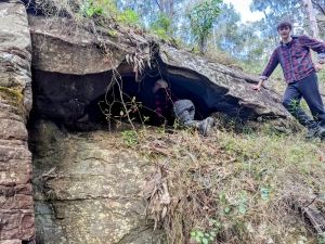 Hike cave