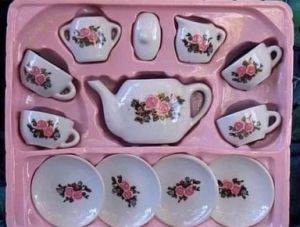 Josie tea set