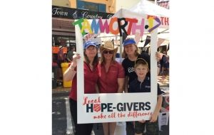 Salvos 'hope tent' a hit at Tamworth Country Music Festival