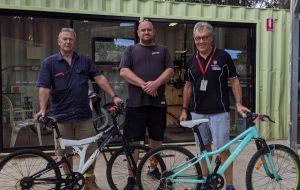 Bikes and lives turned around in recycling venture 