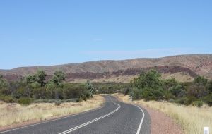 Relief work heats up in Alice Springs as mercury rises